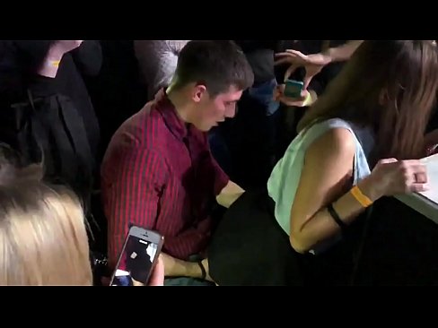 ❤️ Kugonana kwenikweni mu kalabu yausiku yaku Russia. Mtsikana wazaka 18 waku Russia ku anus ndi nyini adathamangitsidwa mu kalabu yausiku Kanema wakugonana pa ny.com-pornzog.ru