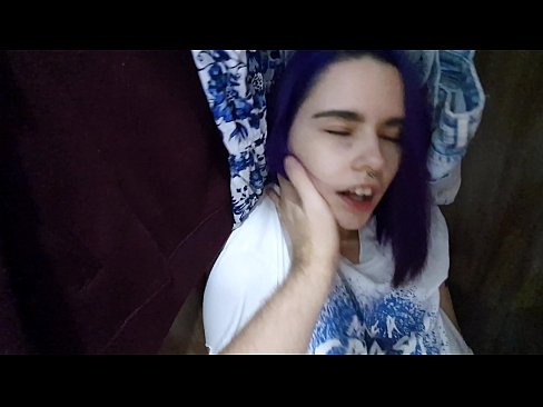 ❤️ Ndinamupeza sis wanga ali kuchipinda ndikumuthandiza kulira Kanema wakugonana pa ny.com-pornzog.ru
